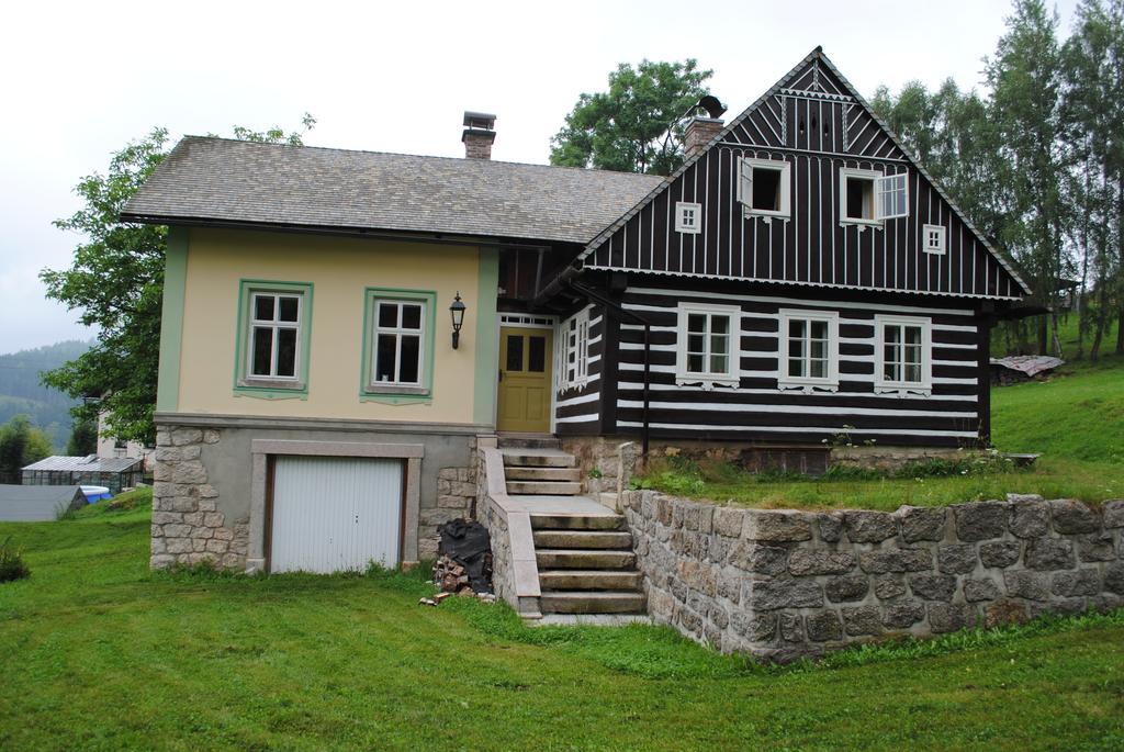 Chata Hugo - 3 Retreat Apartments Танвалд Екстериор снимка
