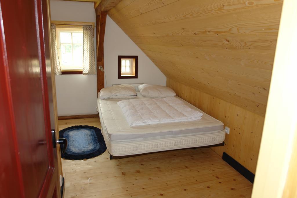 Chata Hugo - 3 Retreat Apartments Танвалд Екстериор снимка