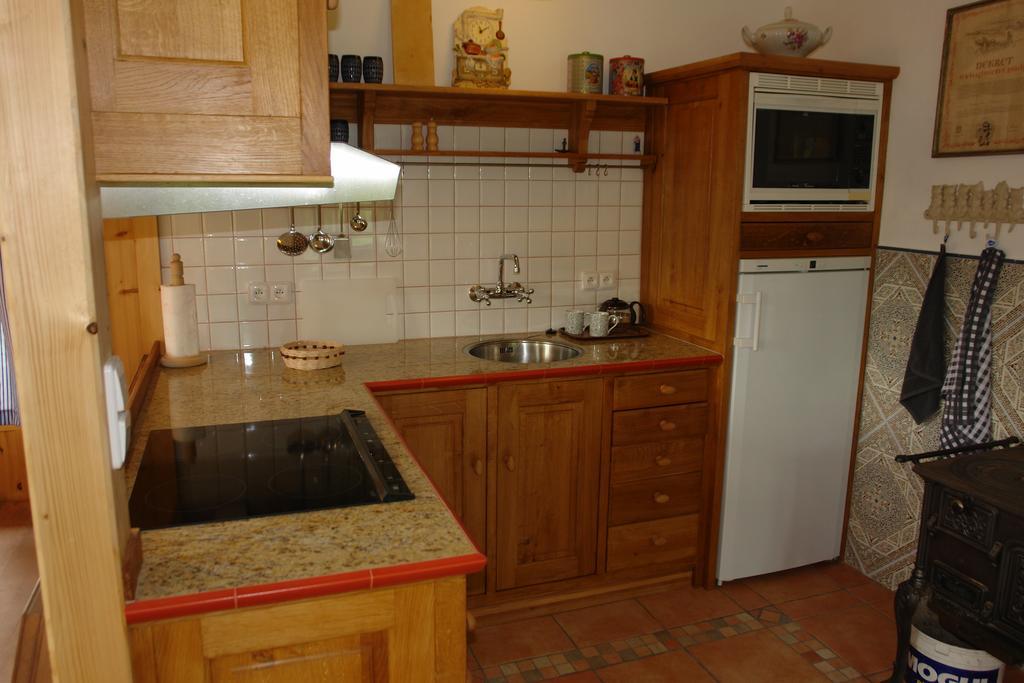 Chata Hugo - 3 Retreat Apartments Танвалд Екстериор снимка